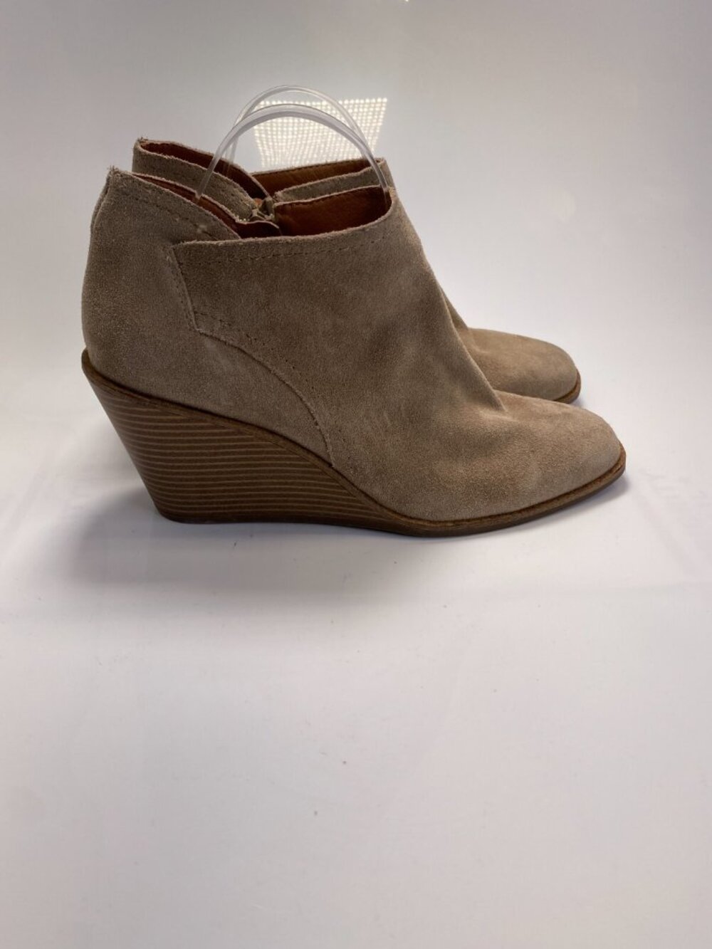Lucky Brand Women's Leather Taupe Wedge Bootie sz 11